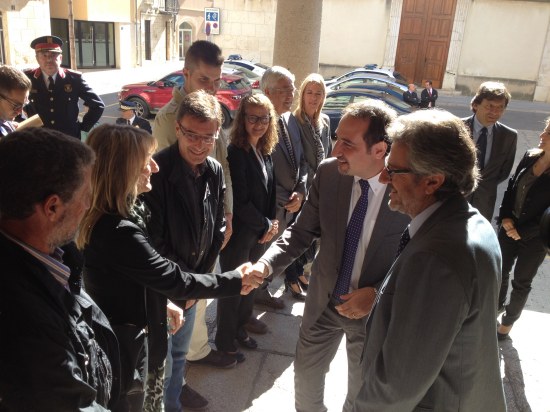 Ajuntament d´Amposta > Comunicació > Ajuntament i Departament d’Interior signen un conveni d’atenció a les víctimes d’accident de trànsit