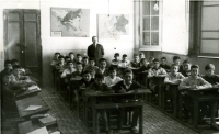 EXPOSICIÓ "100 ANYS D’ESCOLA PÚBLICA A AMPOSTA (1913-2013)"