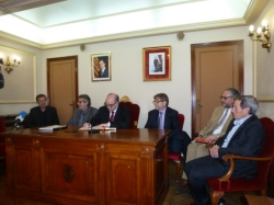 El rector de la Universitat Rovira i Virgili de visita oficial a Amposta per visitar el centre universitari