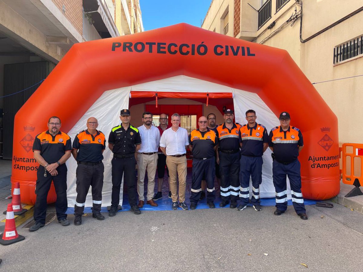 L’Associació de Voluntaris de Protecció Civil d’Amposta estrena hospital de campanya