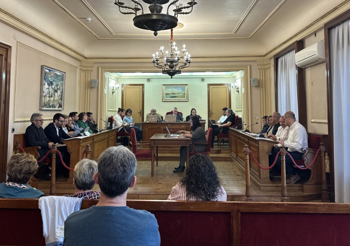 El ple dona llum verda a la pròrroga del conveni amb el Sareb per a la cessió d’ús de set habitatges de lloguer social
