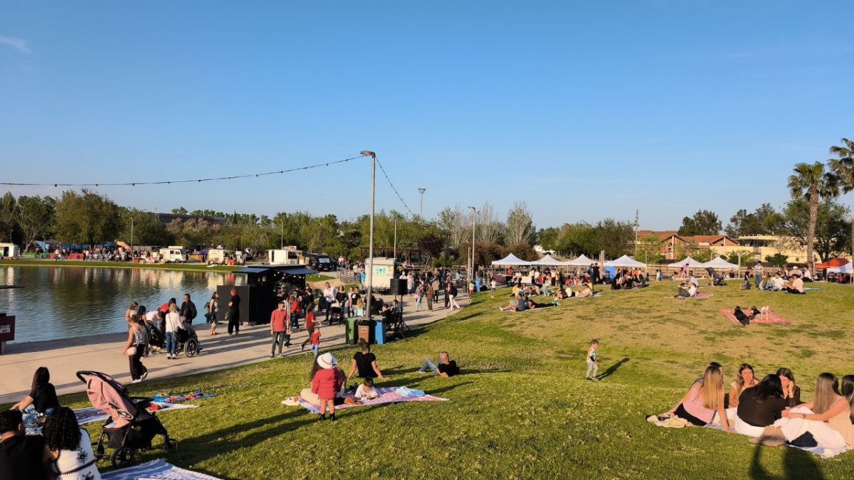 L&rsquo;èxit de participació i el creixement del Crafty Day consoliden la novena edició del Foodtrucks Festival d&rsquo;Amposta