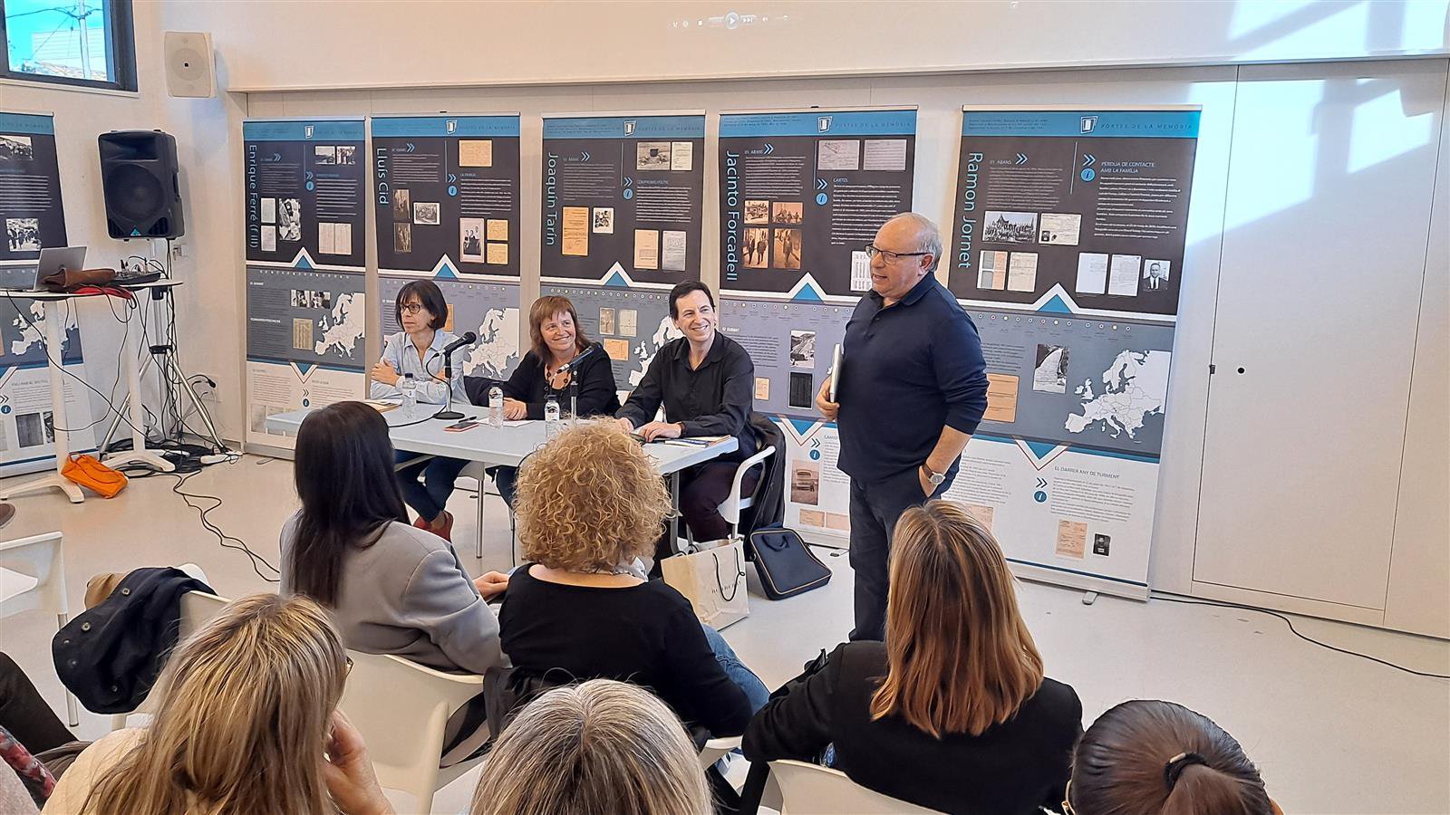 Imatges de la presentació del llibre"Les portes de la memòria", de Carme Maigí i Lluís Montull.