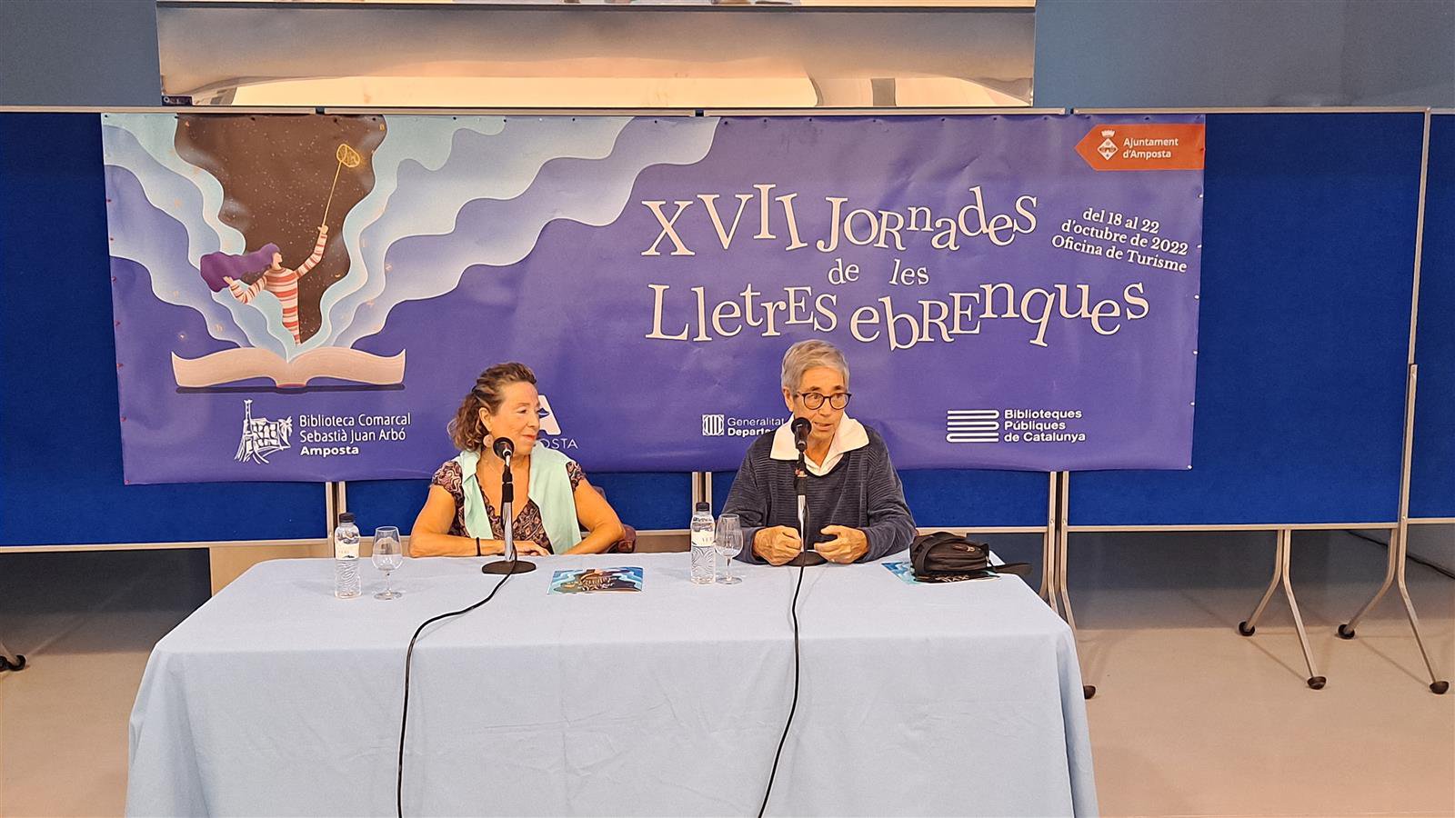 Imatges de la trobada del Club de Lectura Cafè-Tertúlia amb la nostra escriptora de capçalera Francesca Aliern, 18 d’octubre de 2022.
