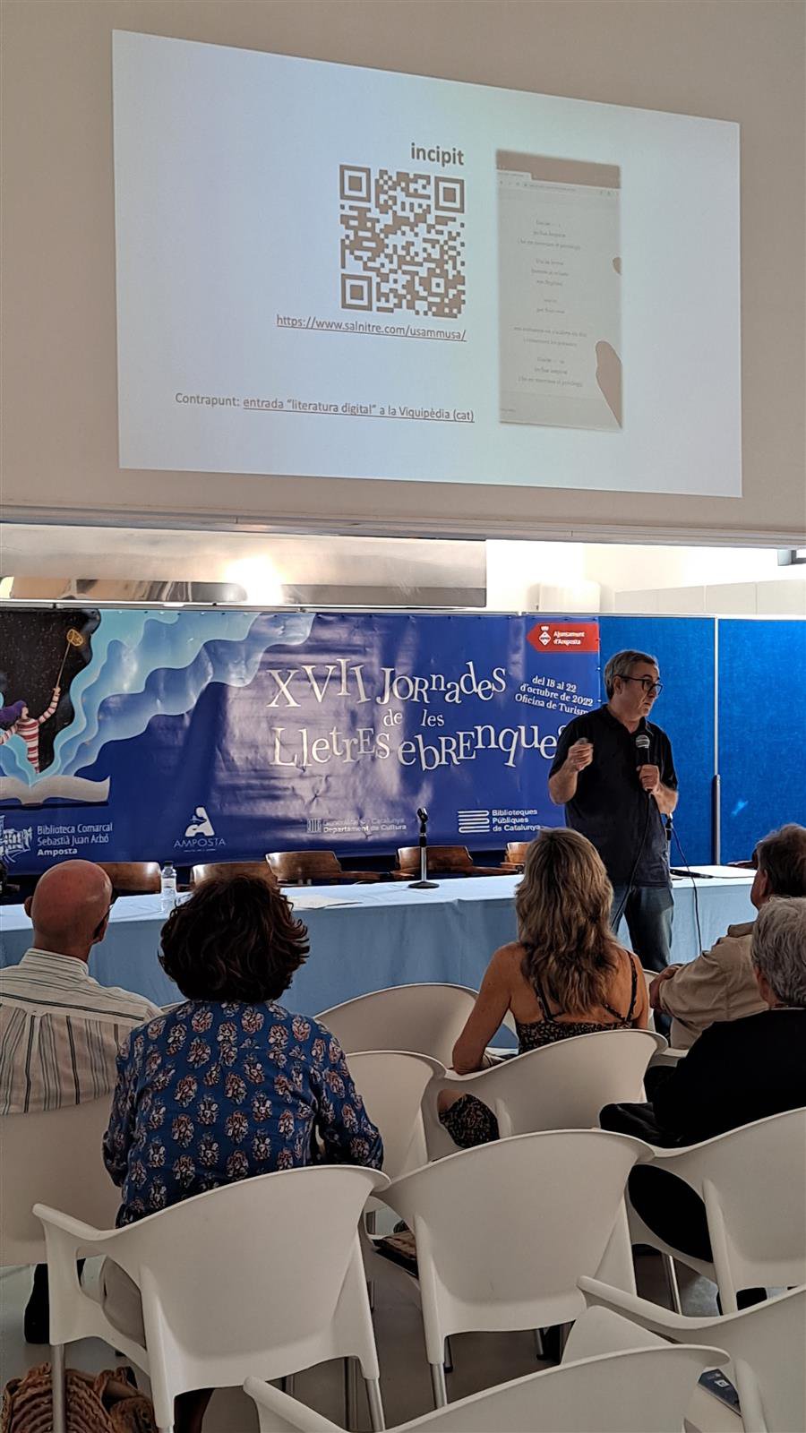 Imatges de la xerrada sobre literatura digital "Usa’m musa".