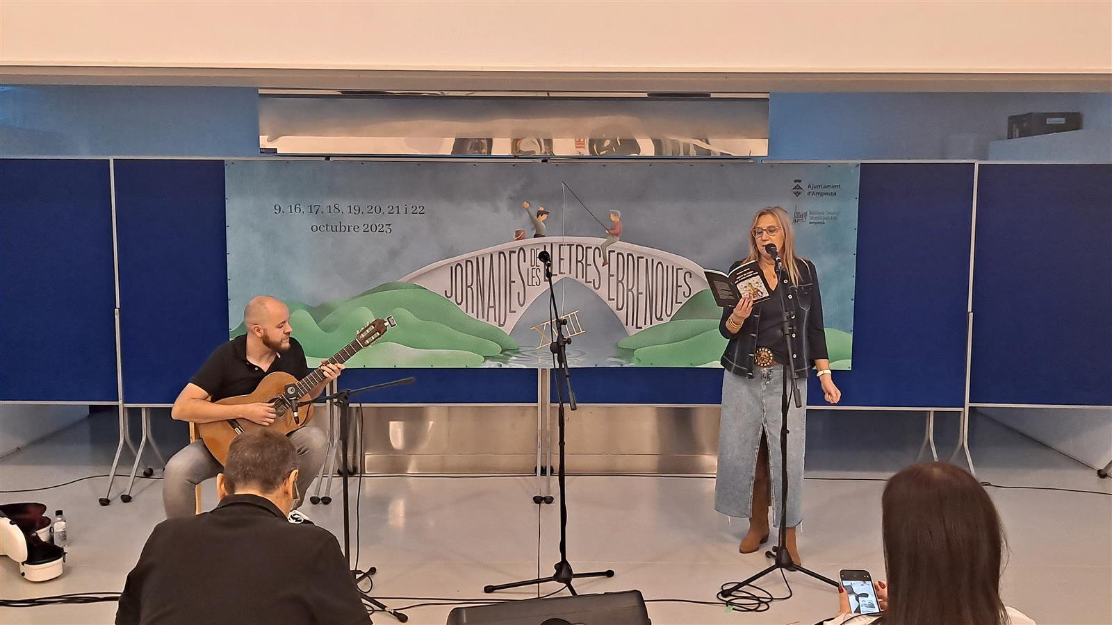 Imatges del recital poètic "Aiguabarreig en vers".