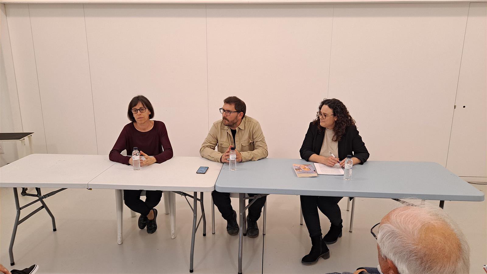 Imatges de la presentació del llibre "La petjada d’El Rubio, l’últim company de la Pastora", d’Òscar Meseguer.