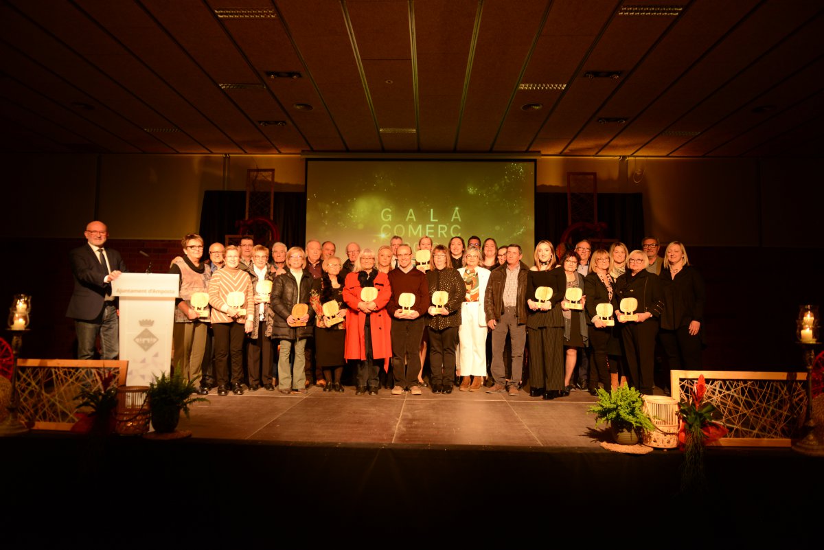 La Gala de Comerç reconeix més d’una trentena de comerços