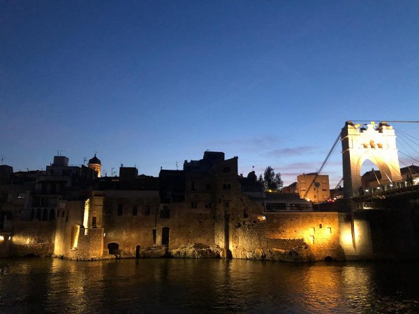 Amposta inaugura la il·luminació de la façana fluvial 