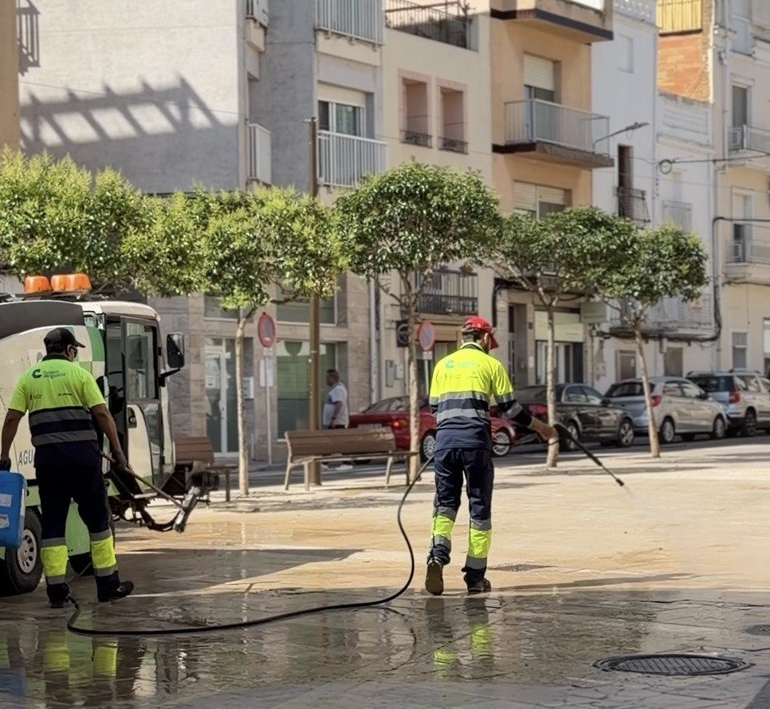 Tres empreses opten al nou contracte de neteja viària d&rsquo;Amposta, que incrementarà el servei amb prop d&rsquo;un 54% més d&rsquo;inversió