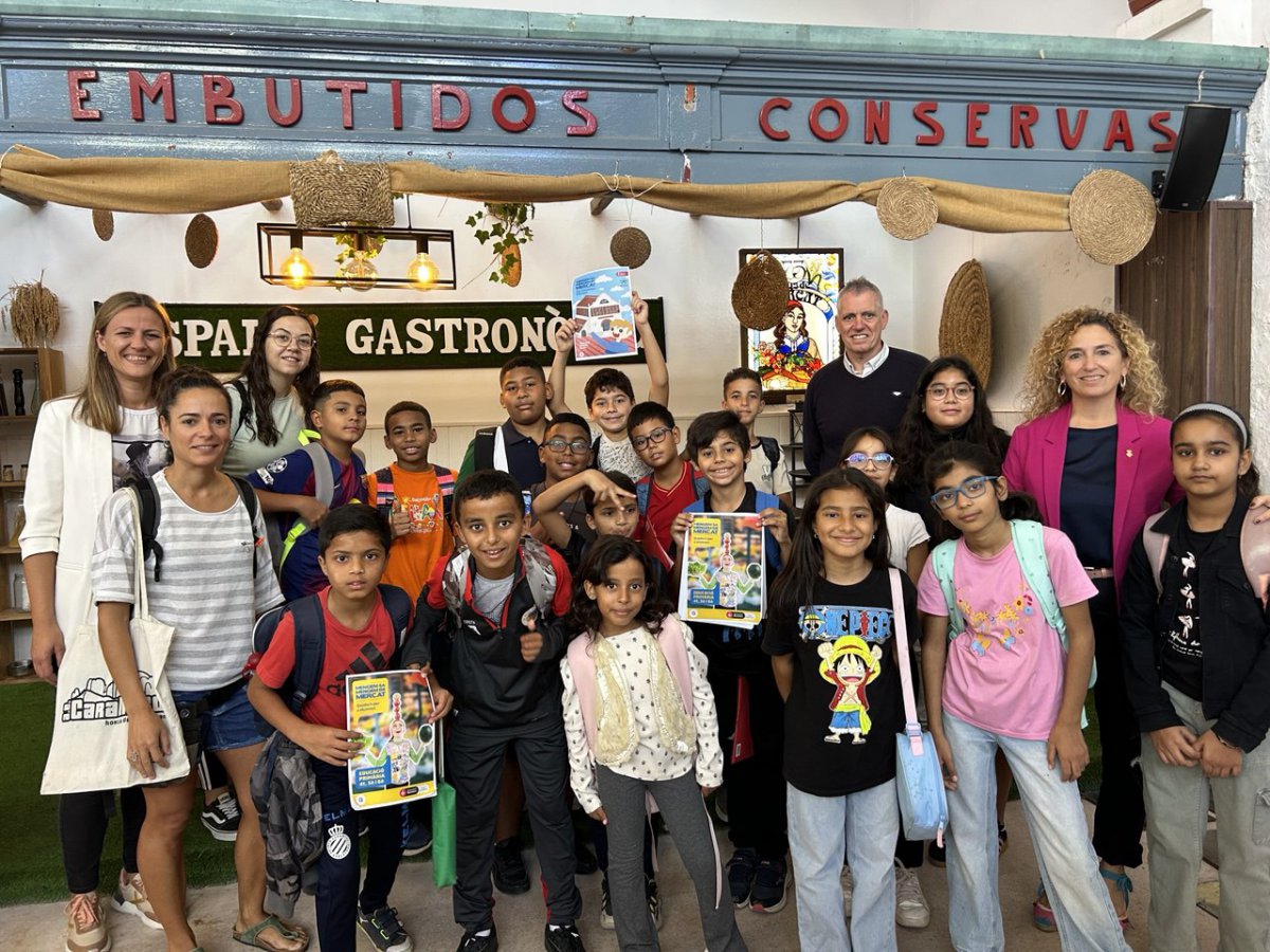 L’Ajuntament impulsa el projecte educatiu "Mengem sa, Mengem de Mercat" per apropar els escolars al Mercat Municipal