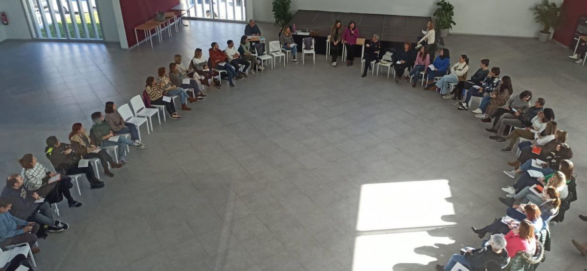 Una seixantena d’agents educatius i socials participen a la 6a Taula socioeducativa d’Amposta