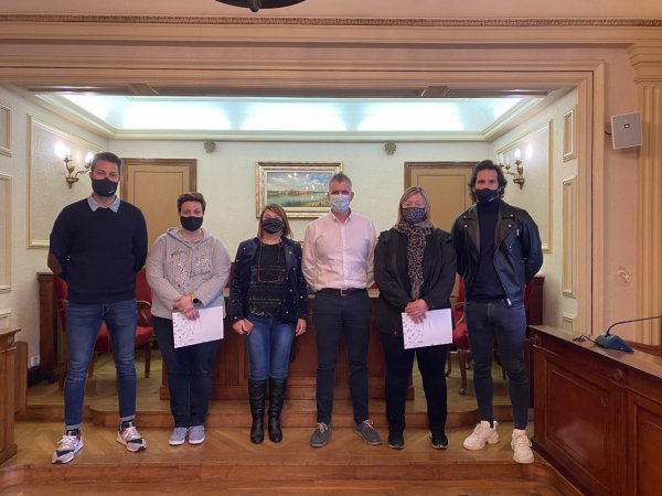 L’Ajuntament aporta 10.000 euros a restauració i comerç perquè instaurin el servei a domicili