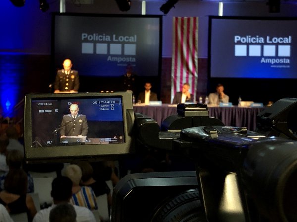 Amposta posa en relleu la tasca de la Policia Local i Protecció Civil amb una vintena de reconeixements i felicitacions 
